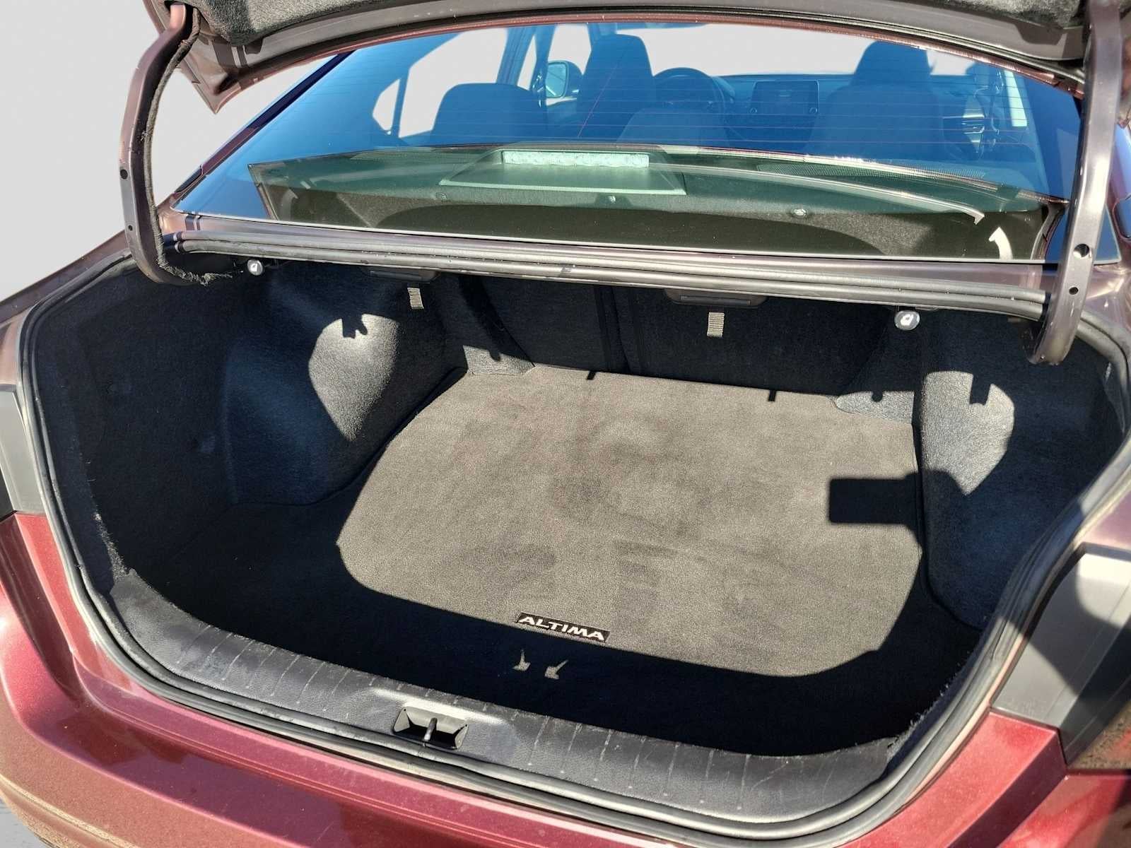 2024 Nissan Altima SV FWD