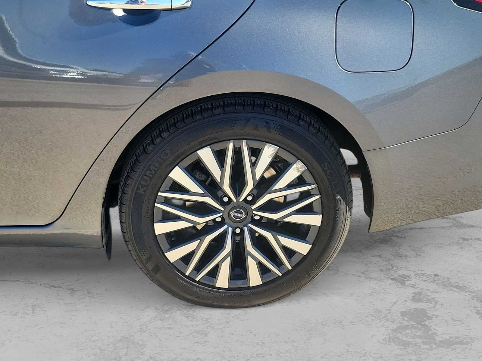 2024 Nissan Altima SV FWD