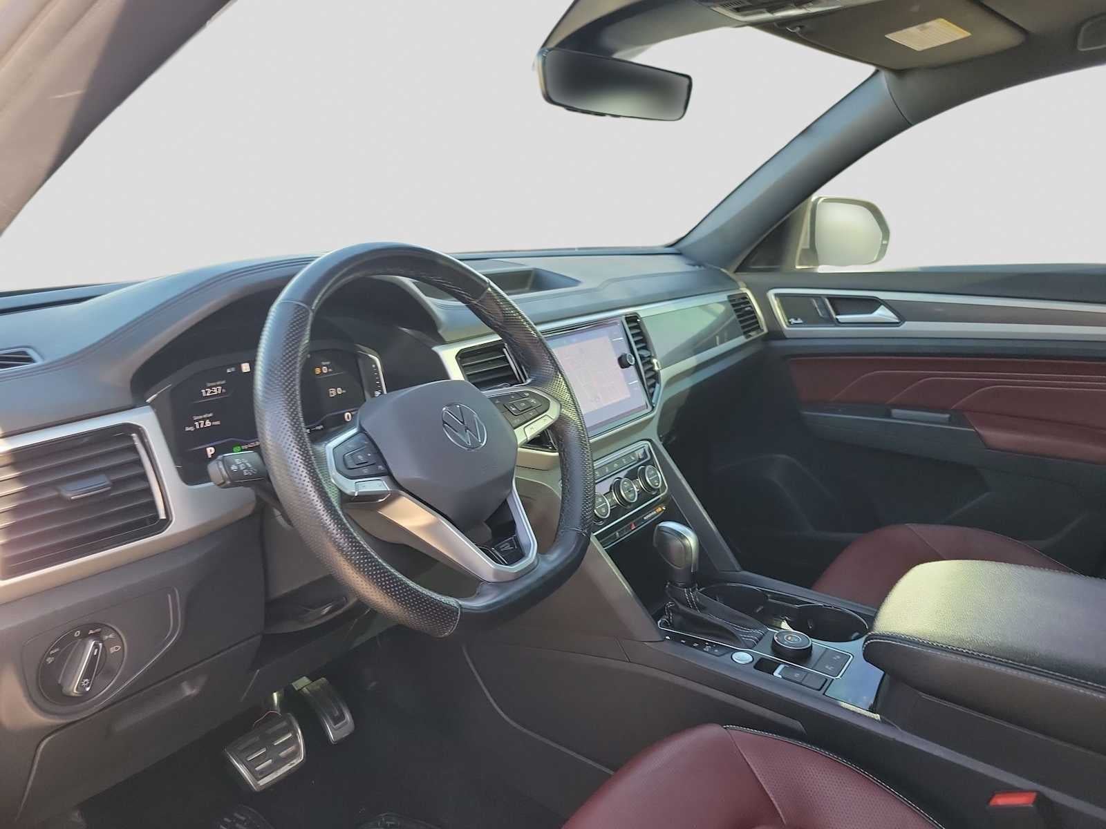 2022 Volkswagen Atlas Cross Sport 3.6L V6 SEL Premium R-Line