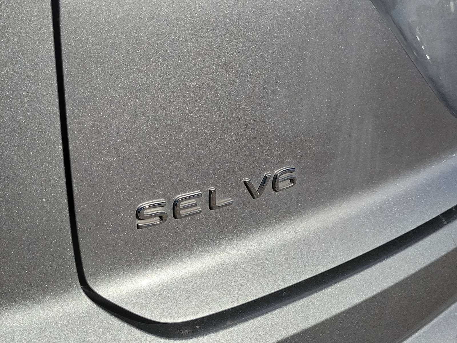 2022 Volkswagen Atlas Cross Sport 3.6L V6 SEL Premium R-Line