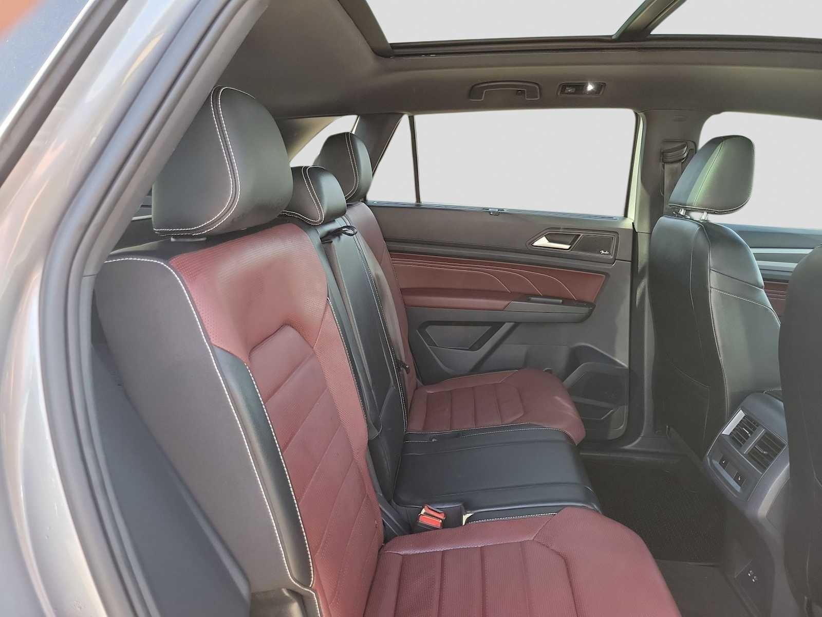 2022 Volkswagen Atlas Cross Sport 3.6L V6 SEL Premium R-Line