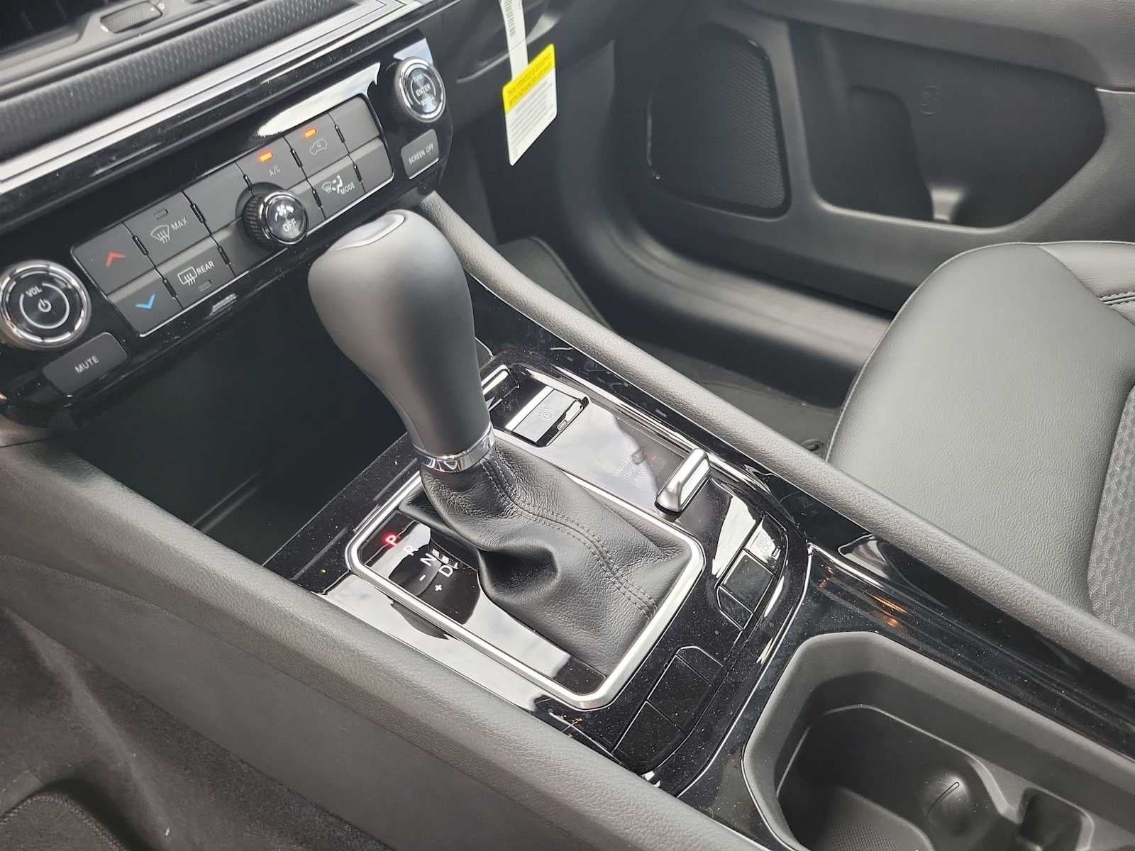 2026 Jeep Jeep Compass COMPASS LATITUDE ALTITUDE 4X4