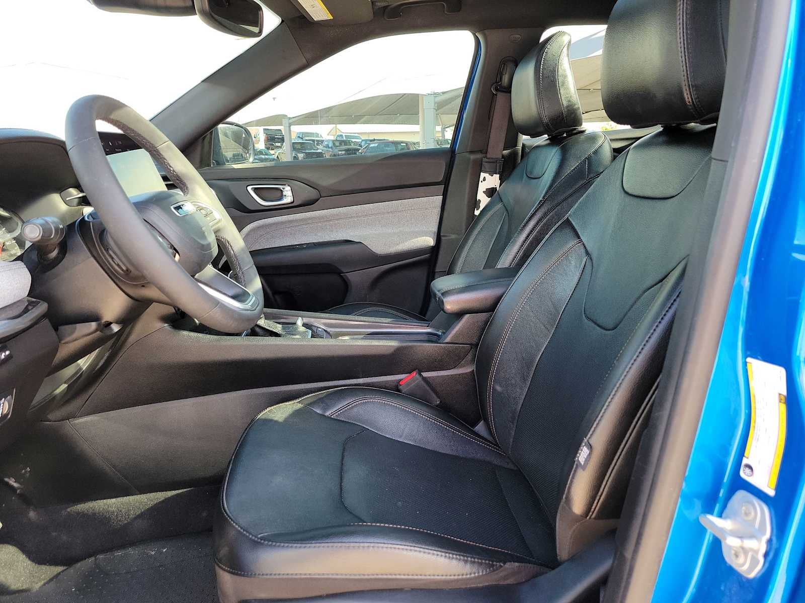 2023 Jeep Compass Latitude Lux FWD