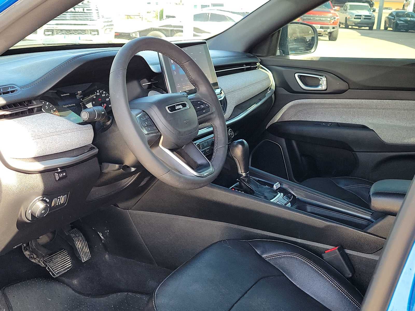 2023 Jeep Compass Latitude Lux FWD