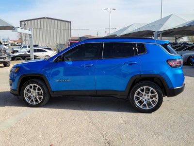 2023 Jeep Compass Latitude Lux FWD