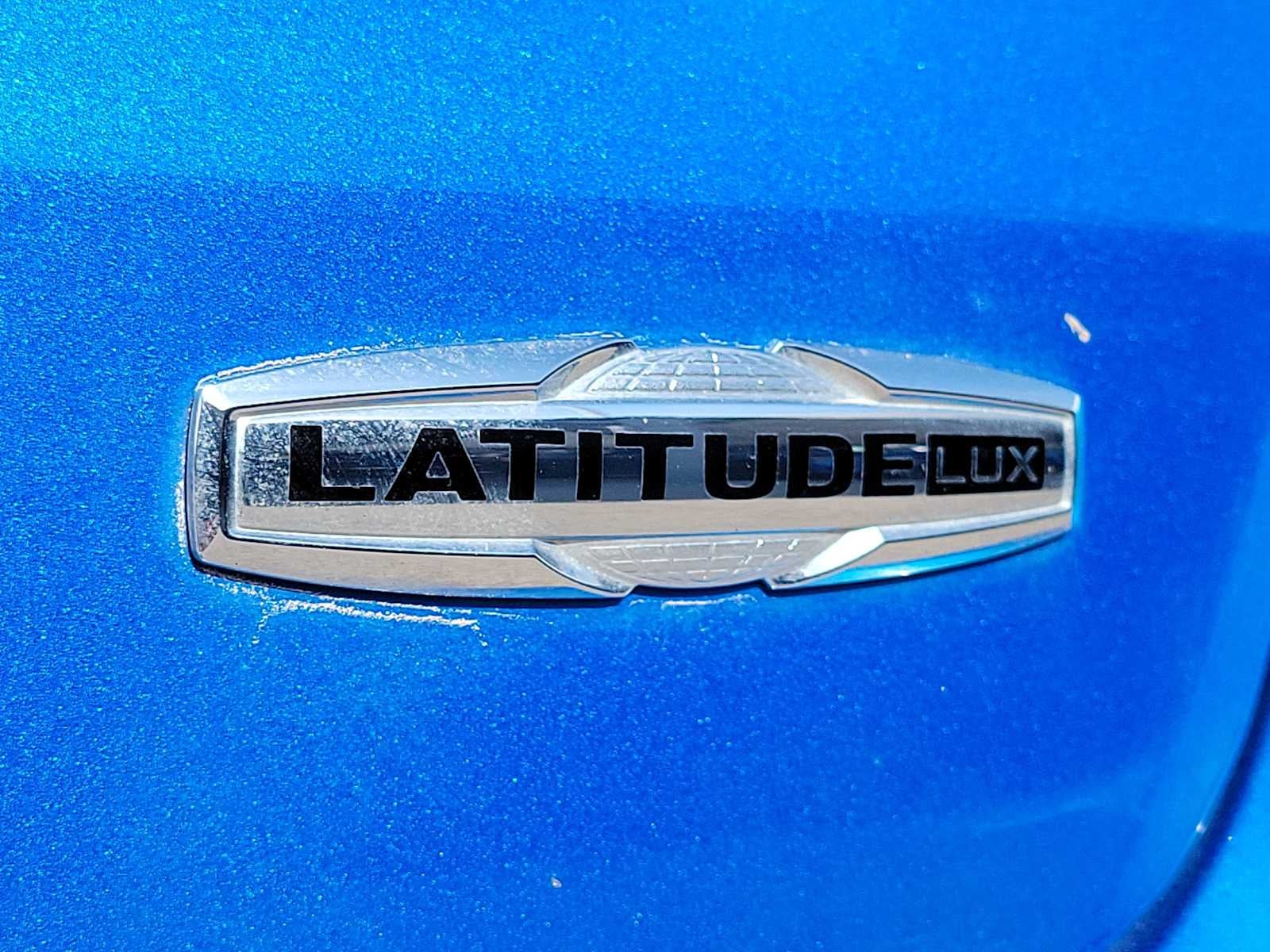 2023 Jeep Compass Latitude Lux FWD