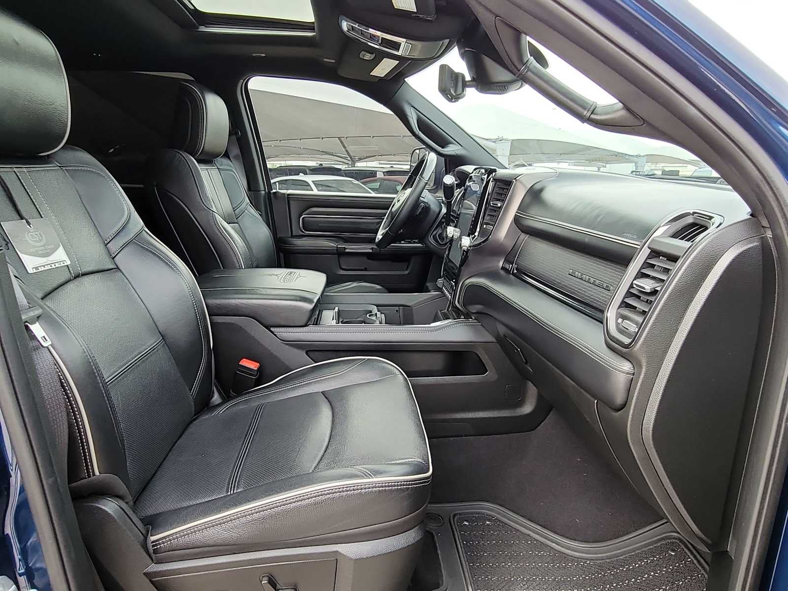 2022 RAM 3500 Limited Mega Cab 4x4 6'4' Box