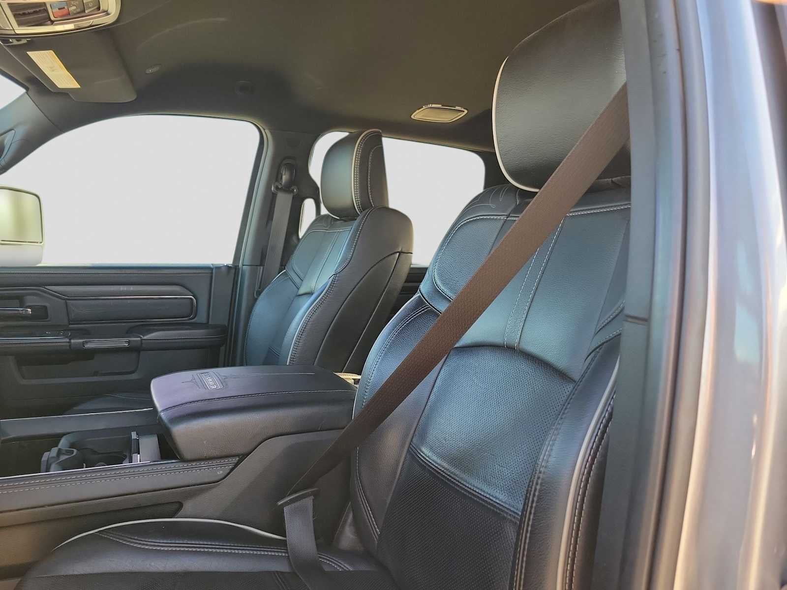 2024 RAM 3500 Limited Crew Cab 4x4 8' Box