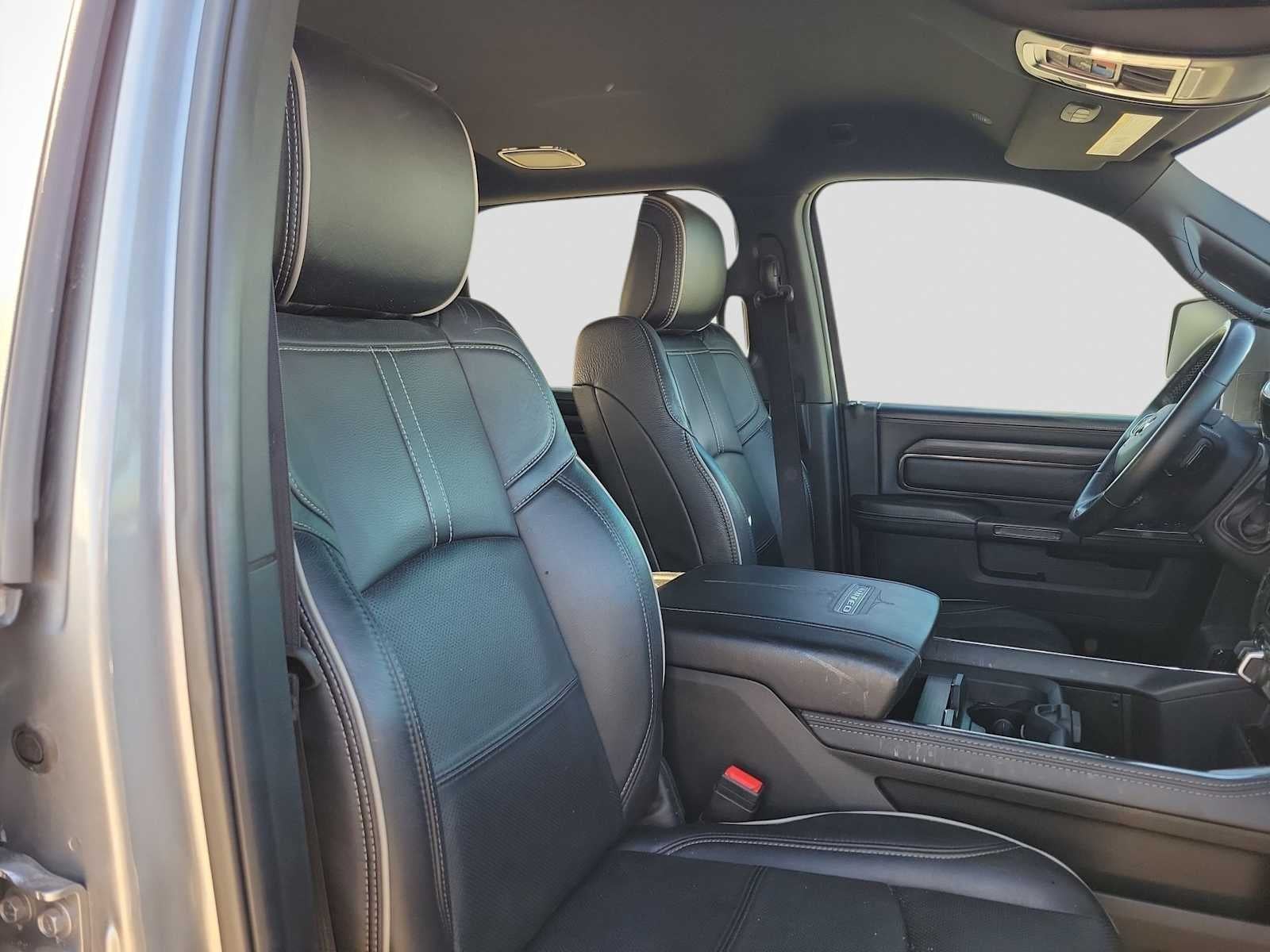 2024 RAM 3500 Limited Crew Cab 4x4 8' Box