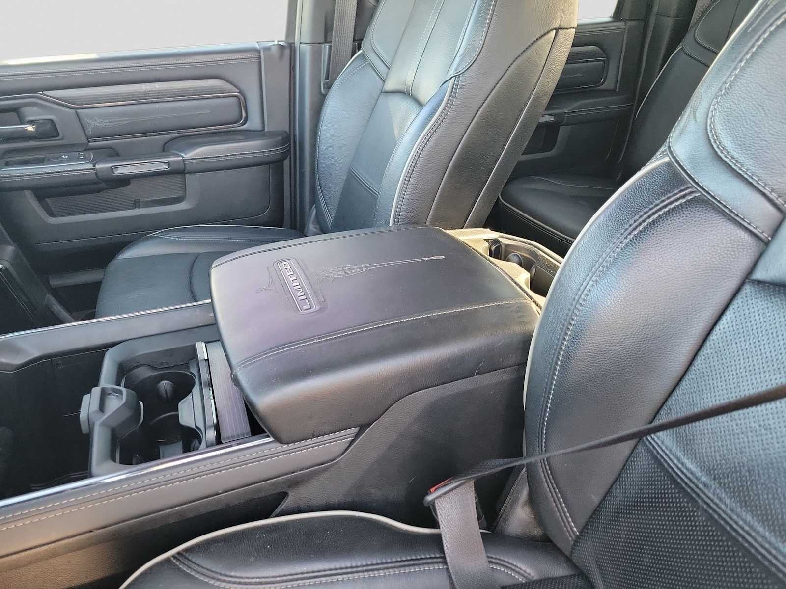 2024 RAM 3500 Limited Crew Cab 4x4 8' Box