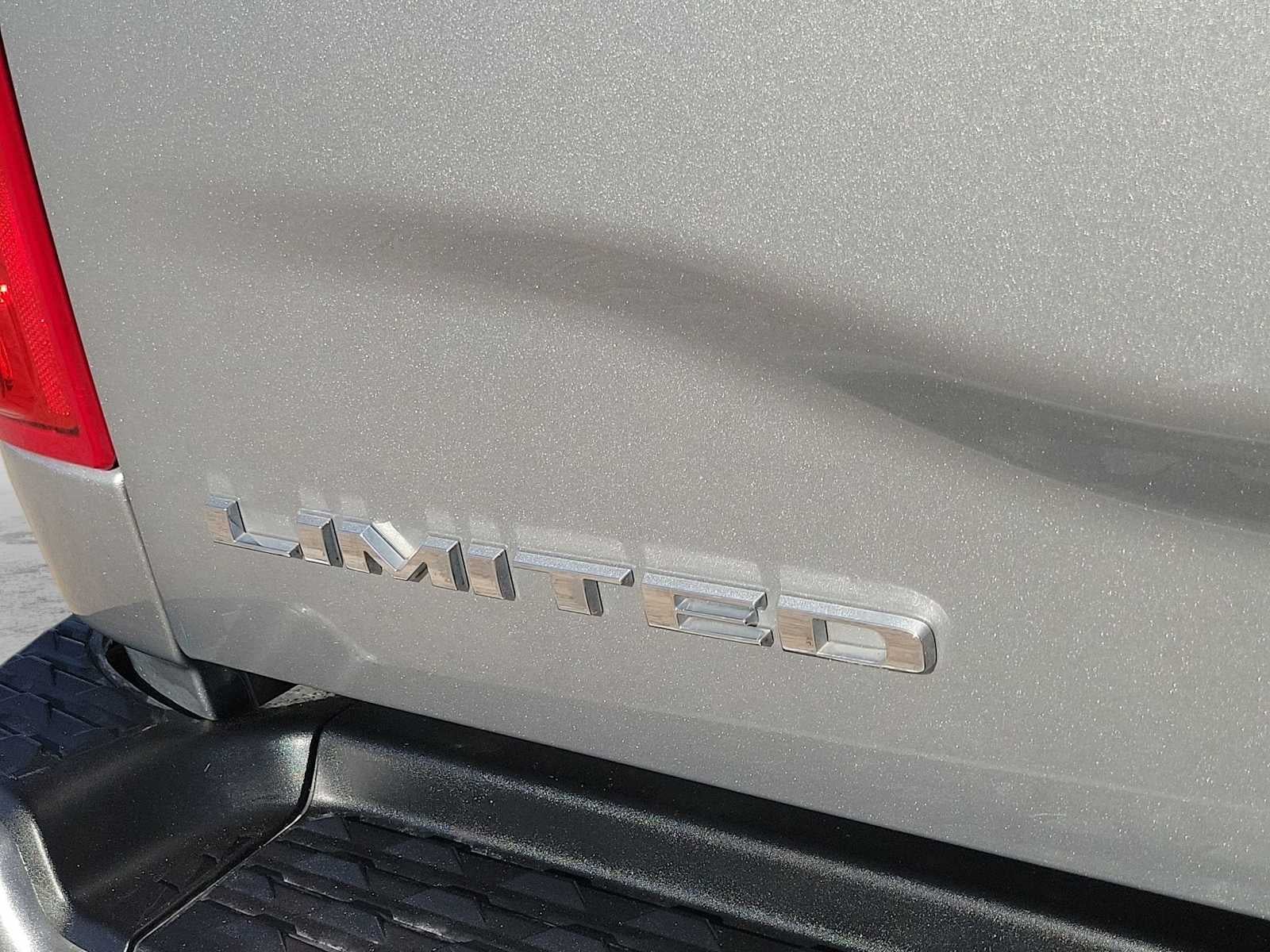 2024 RAM 3500 Limited Crew Cab 4x4 8' Box