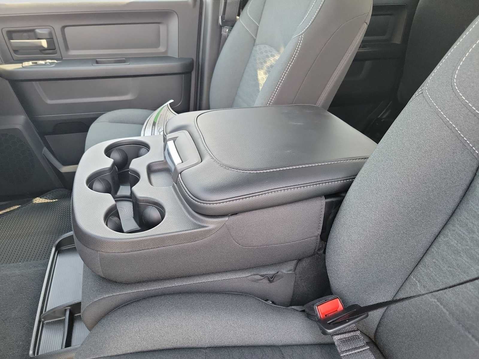 2026 RAM 2500 RAM 2500 TRADESMAN CREW CAB 4X4 6'4' BOX