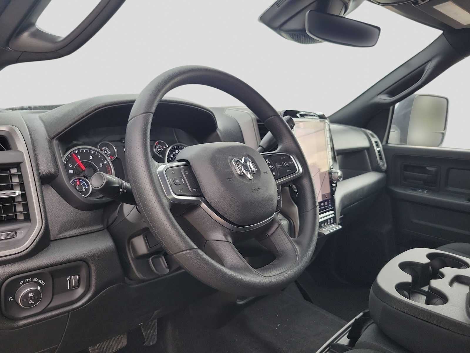 2026 RAM 2500 RAM 2500 TRADESMAN CREW CAB 4X4 6'4' BOX