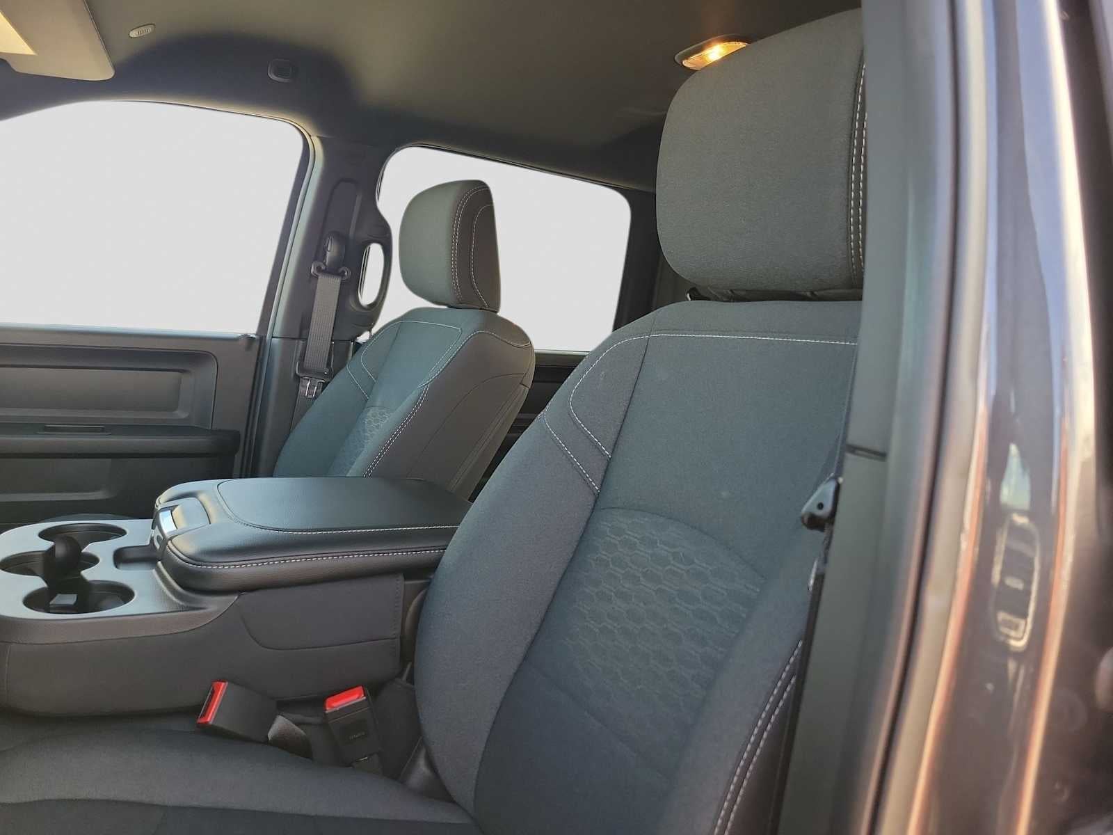 2026 RAM 2500 RAM 2500 TRADESMAN CREW CAB 4X4 6'4' BOX