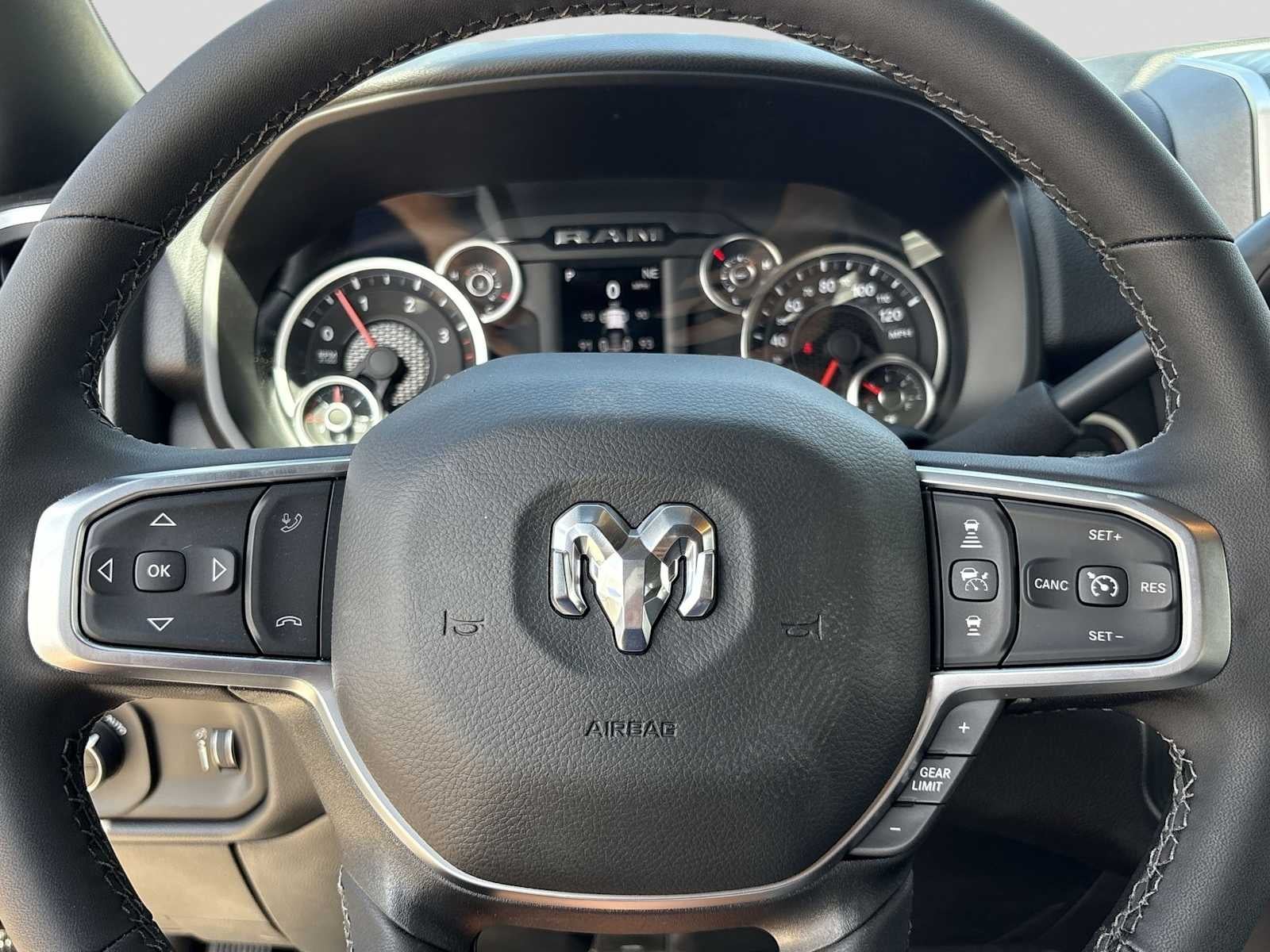 2026 RAM 2500 RAM 2500 LONE STAR CREW CAB 4X4 6'4' BOX