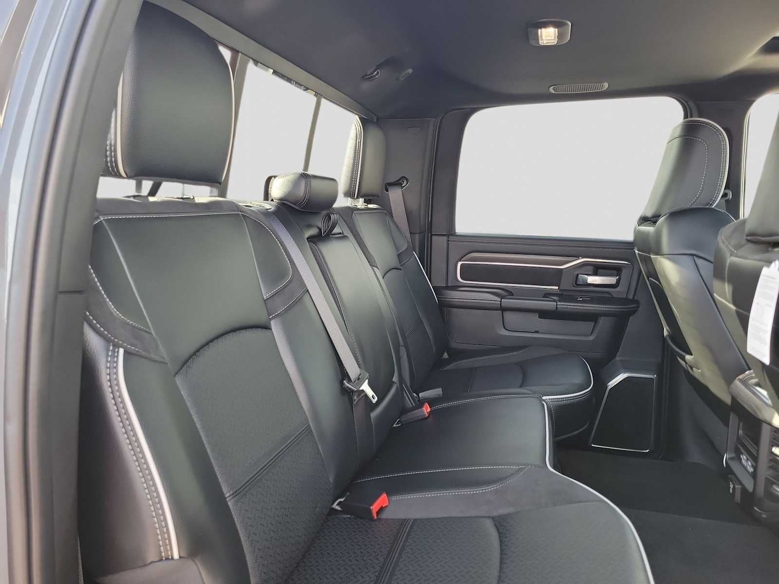 2026 RAM 2500 RAM 2500 LARAMIE CREW CAB 4X4 6'4' BOX