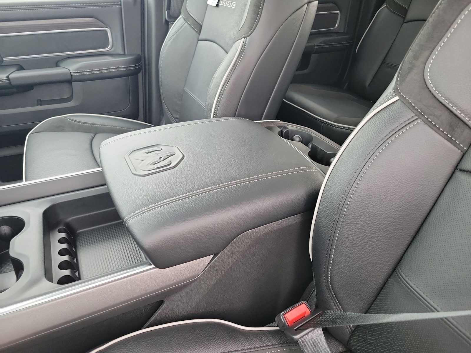 2026 RAM 2500 RAM 2500 LARAMIE CREW CAB 4X4 6'4' BOX