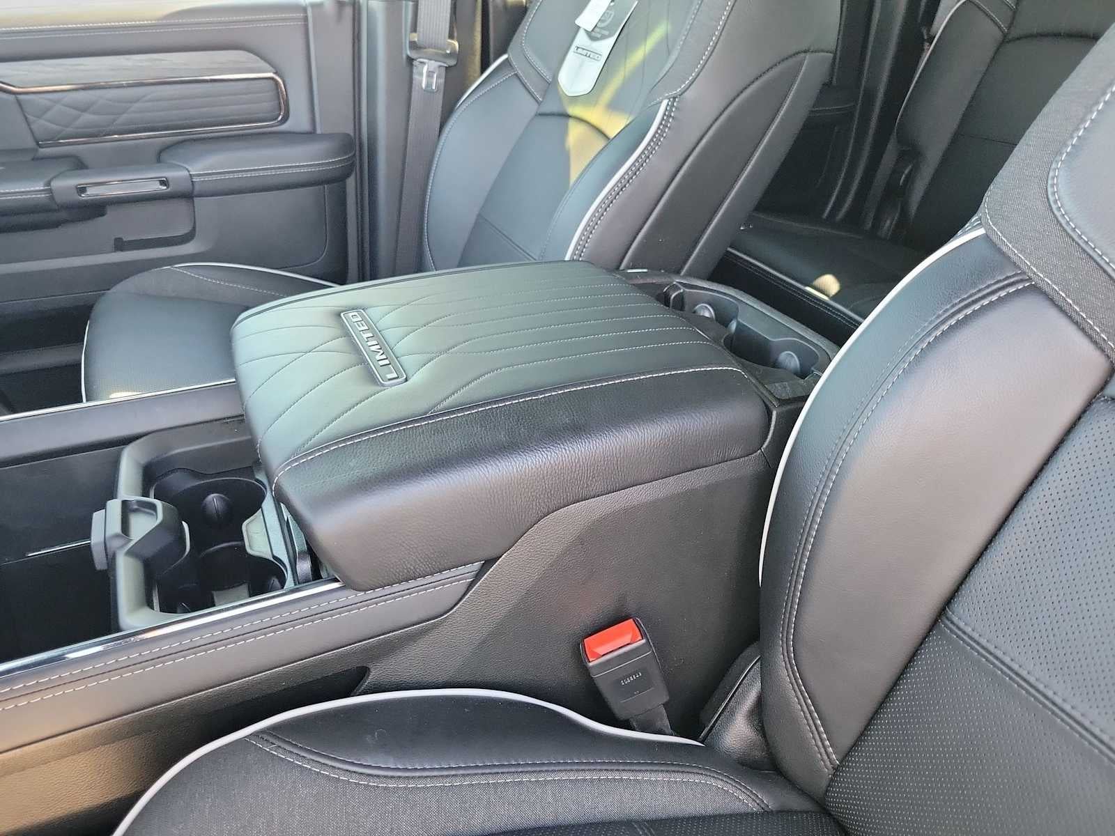 2025 RAM 2500 Limited Mega Cab 4x4 6'4' Box