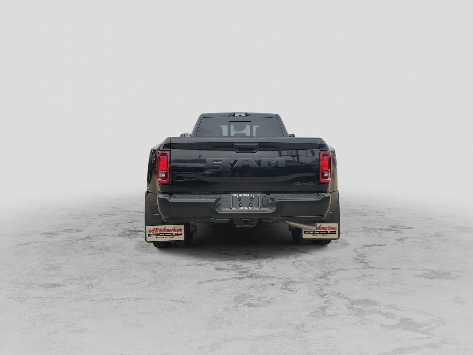 2026 RAM 3500 RAM 3500 TRADESMAN CREW CAB 4X4 8' BOX
