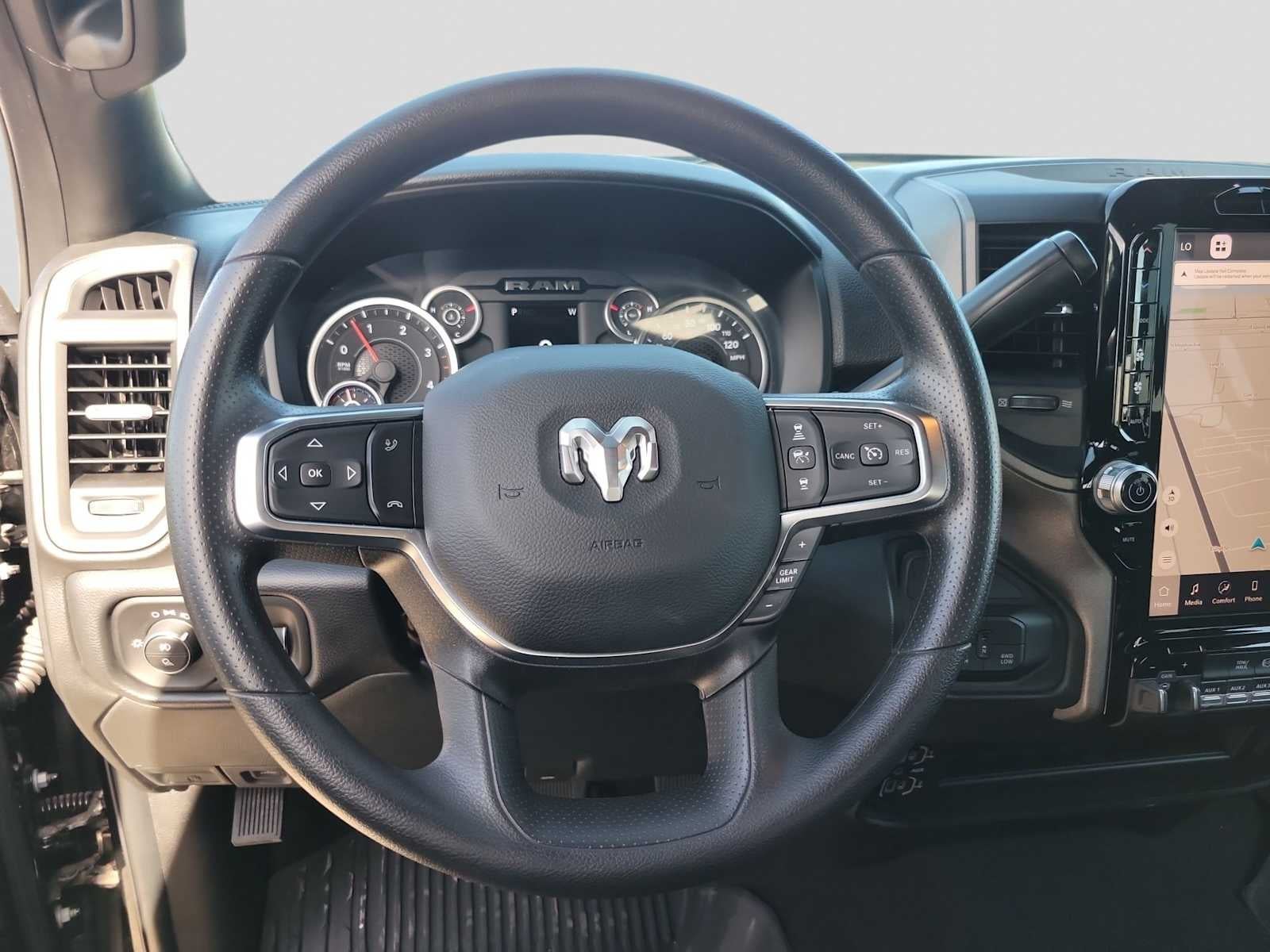 2026 RAM 3500 RAM 3500 TRADESMAN CREW CAB 4X4 8' BOX