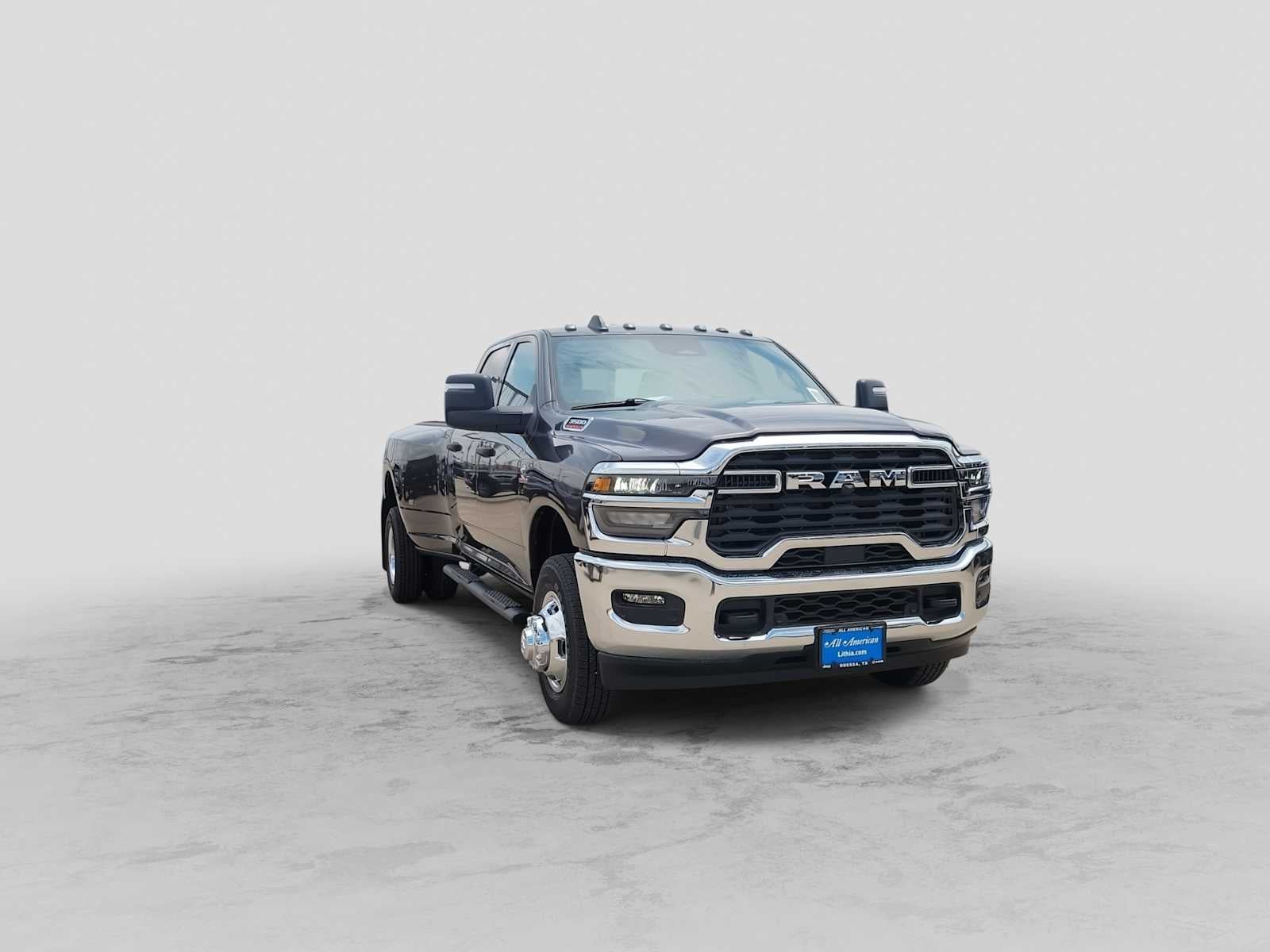 2026 RAM 3500 RAM 3500 TRADESMAN CREW CAB 4X4 8' BOX