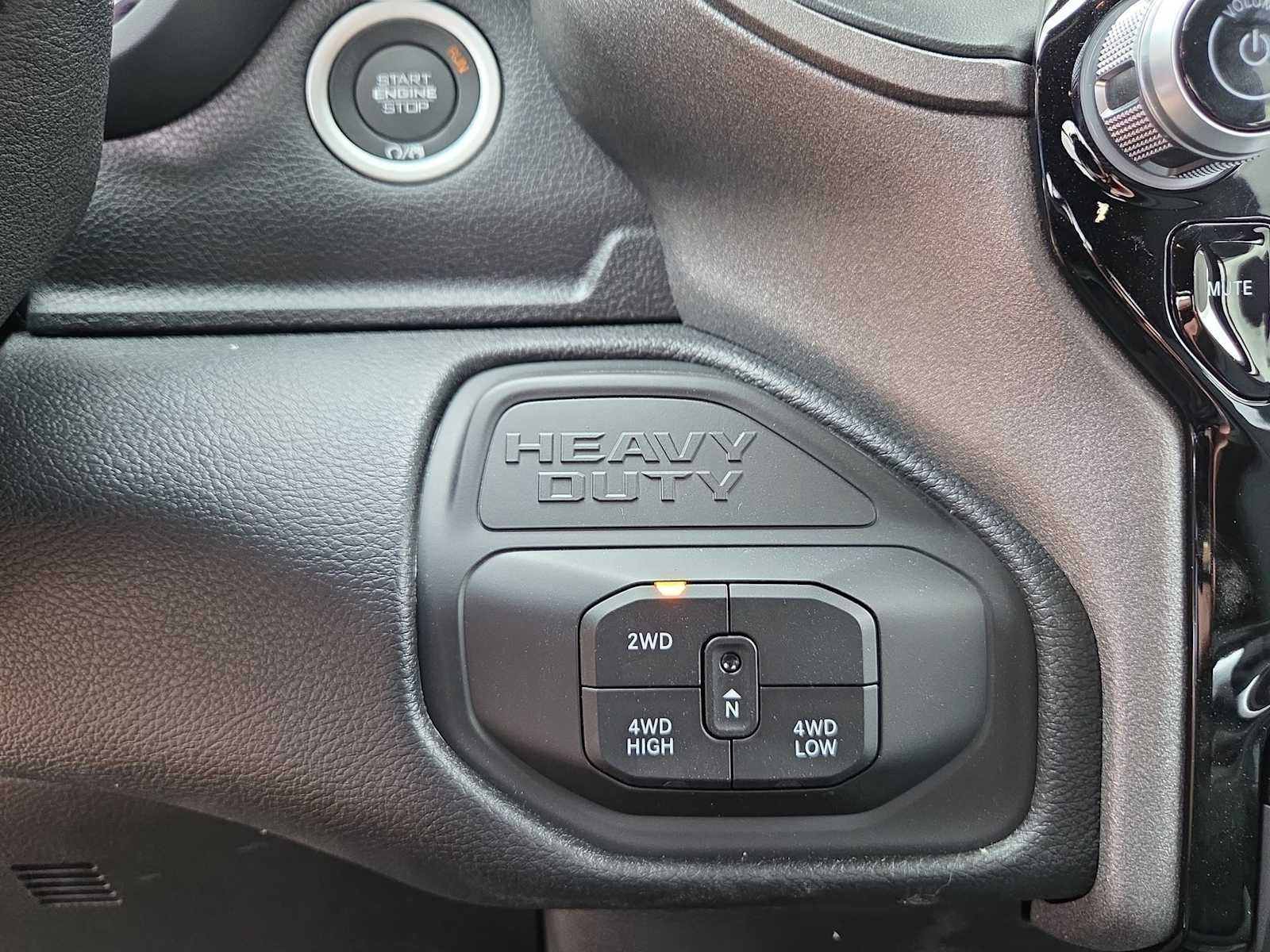 2026 RAM 3500 RAM 3500 TRADESMAN CREW CAB 4X4 8' BOX