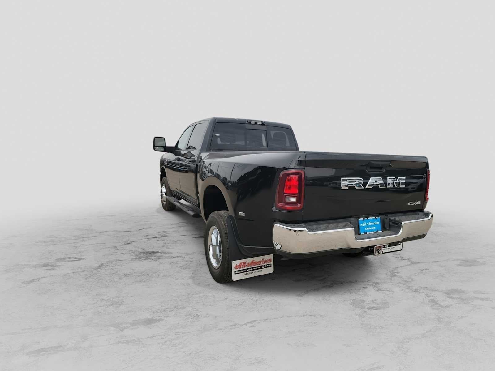 2026 RAM 3500 RAM 3500 TRADESMAN CREW CAB 4X4 8' BOX