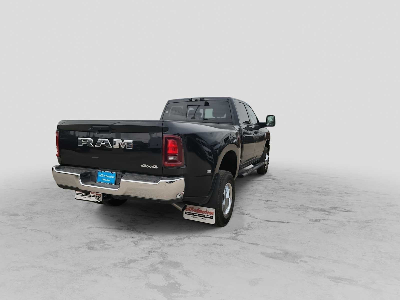 2026 RAM 3500 RAM 3500 TRADESMAN CREW CAB 4X4 8' BOX