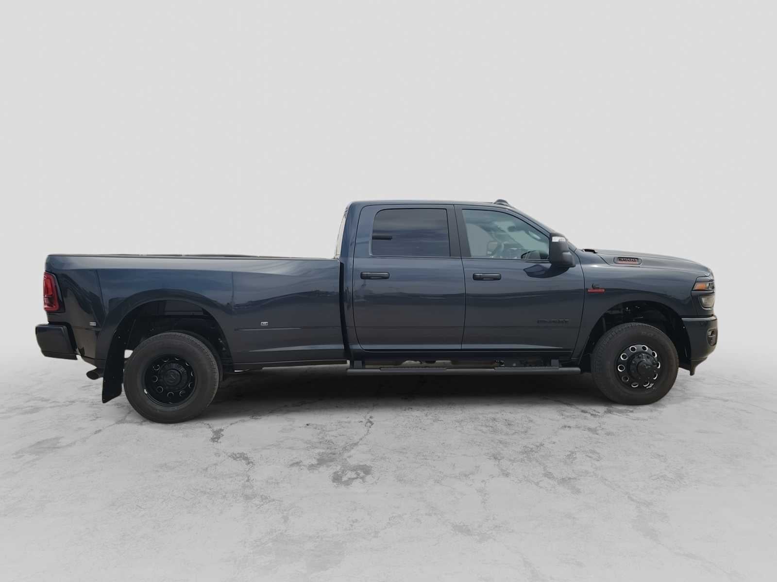 2026 RAM 3500 RAM 3500 LONE STAR CREW CAB 4X4 8' BOX