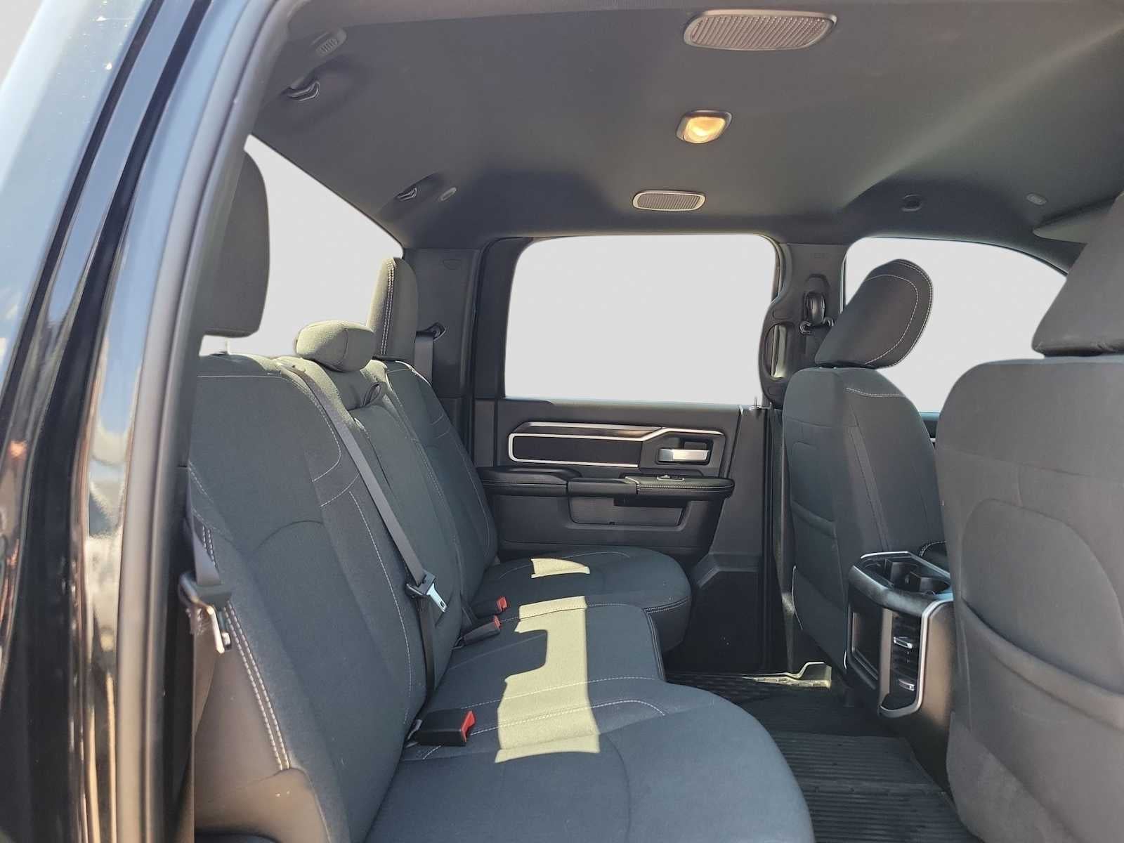 2024 RAM Ram 3500 Big Horn Crew Cab 4x4 8' Box