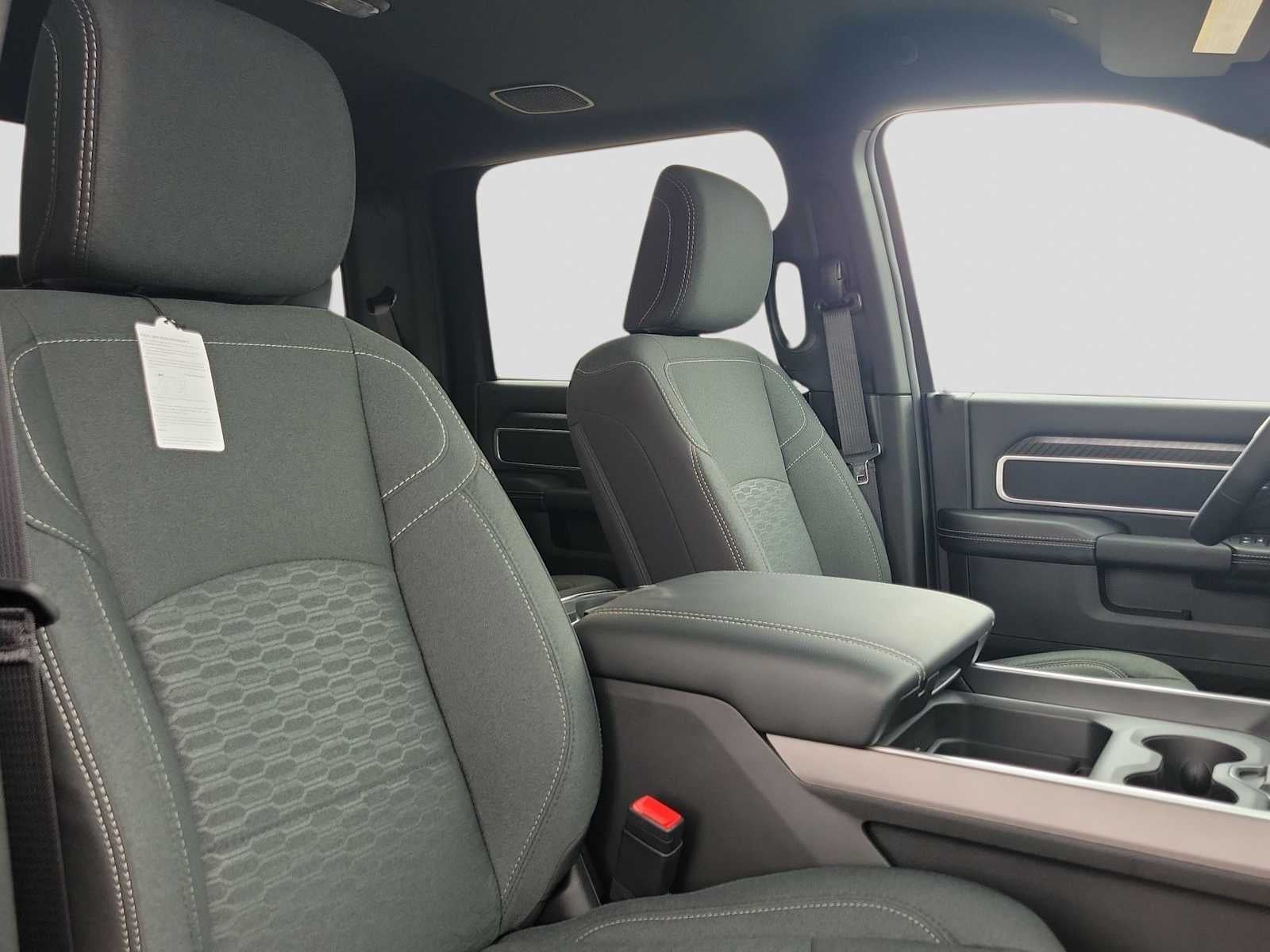 2026 RAM 3500 RAM 3500 LONE STAR CREW CAB 4X4 8' BOX