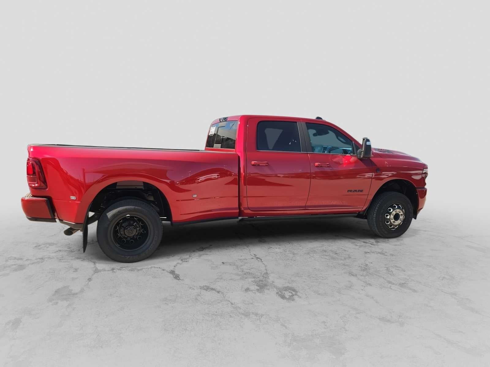 2026 RAM Ram 3500 RAM 3500 LARAMIE CREW CAB 4X4 8' BOX