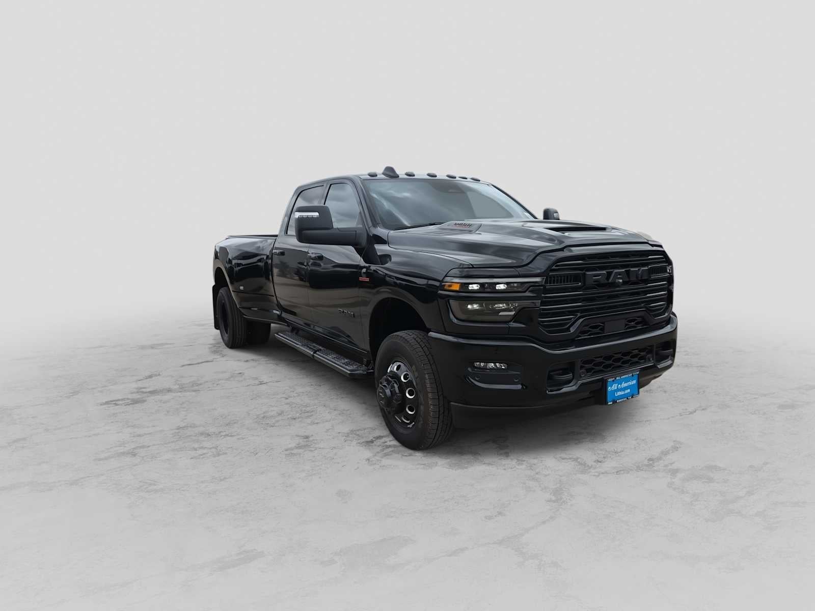 2026 RAM 3500 RAM 3500 LARAMIE CREW CAB 4X4 8' BOX