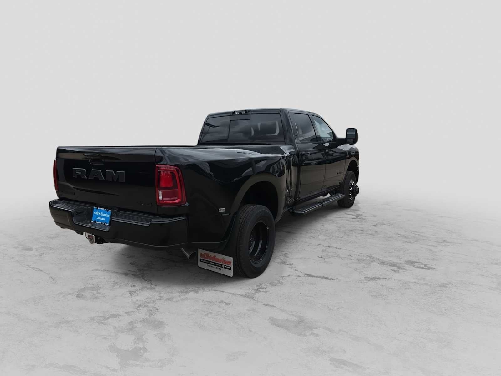 2026 RAM 3500 RAM 3500 LARAMIE CREW CAB 4X4 8' BOX