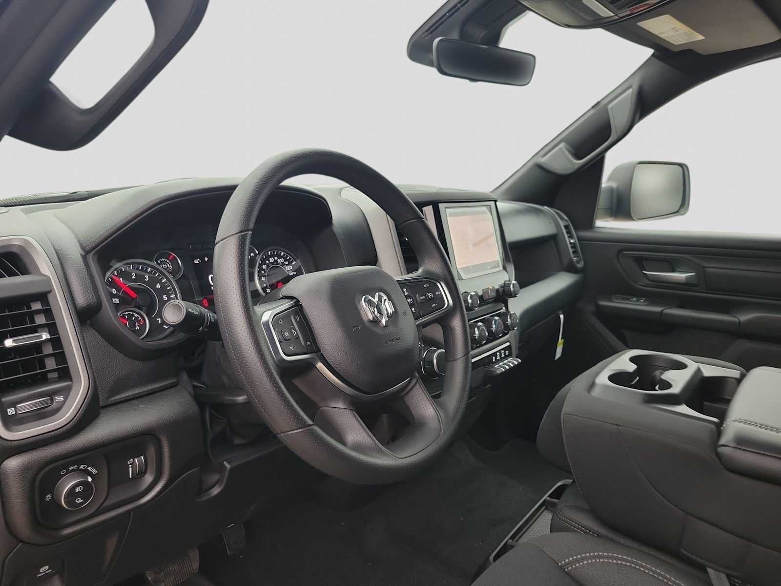 2026 RAM Ram 1500 RAM 1500 EXPRESS CREW CAB 4X2 5'7' BOX