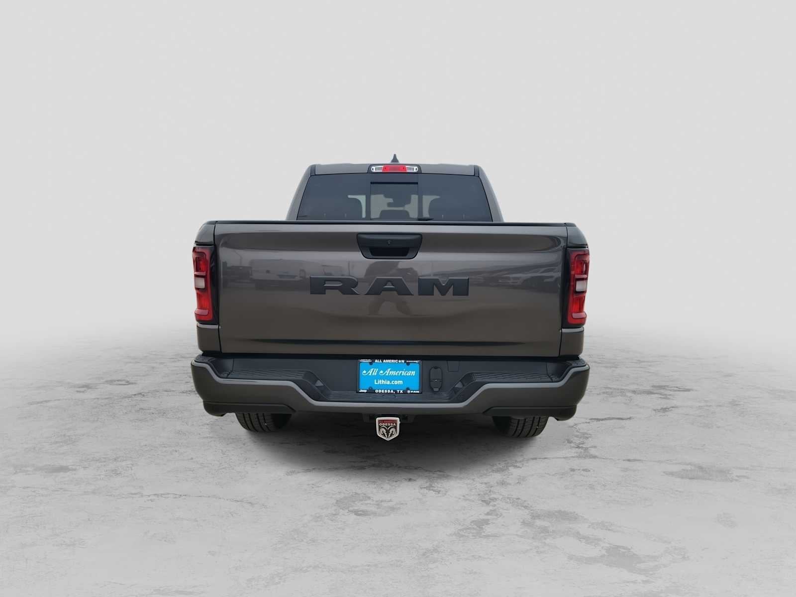 2026 RAM Ram 1500 RAM 1500 EXPRESS CREW CAB 4X2 5'7' BOX
