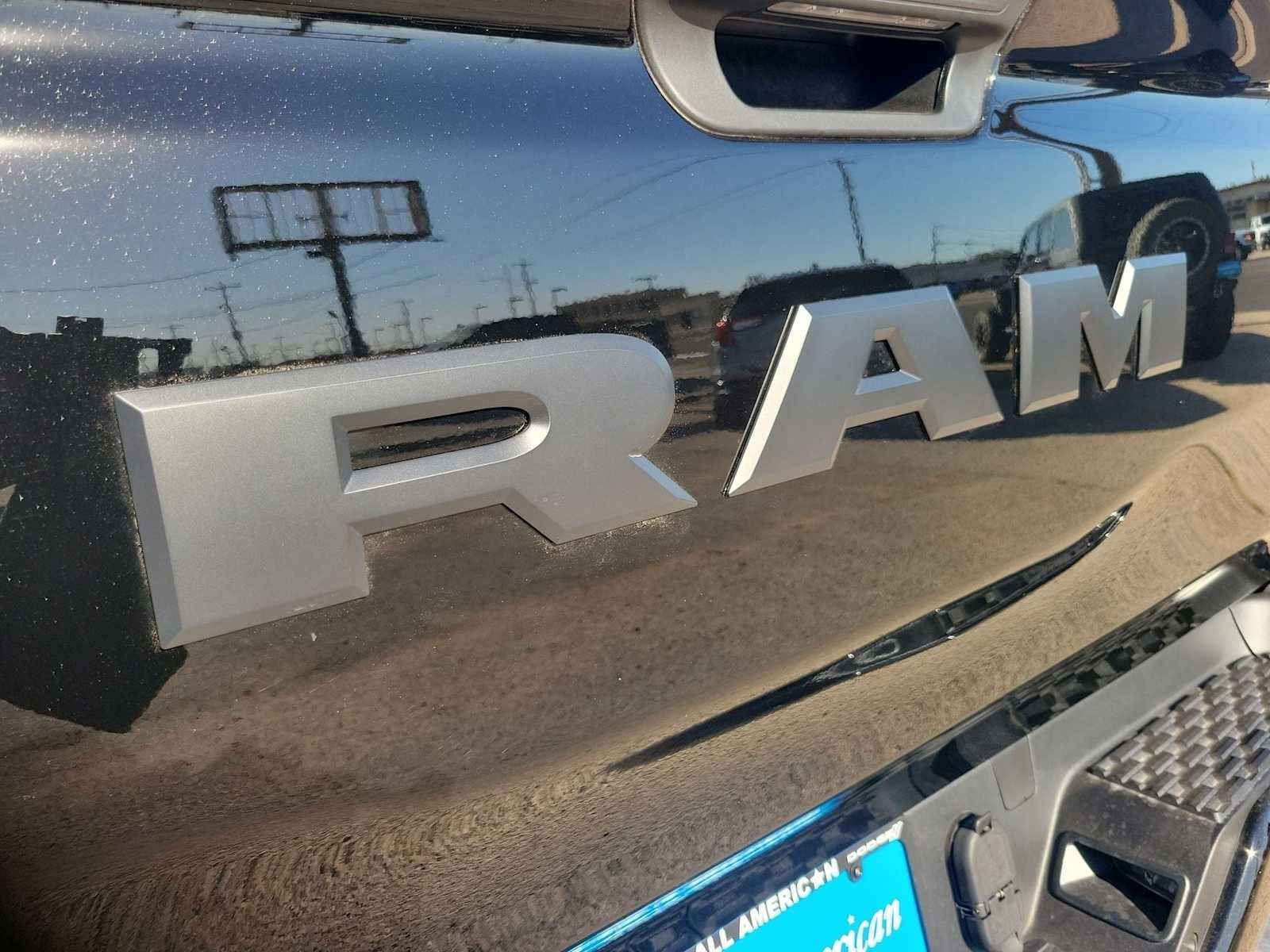 2026 RAM 1500 RAM 1500 EXPRESS CREW CAB 4X2 5'7' BOX