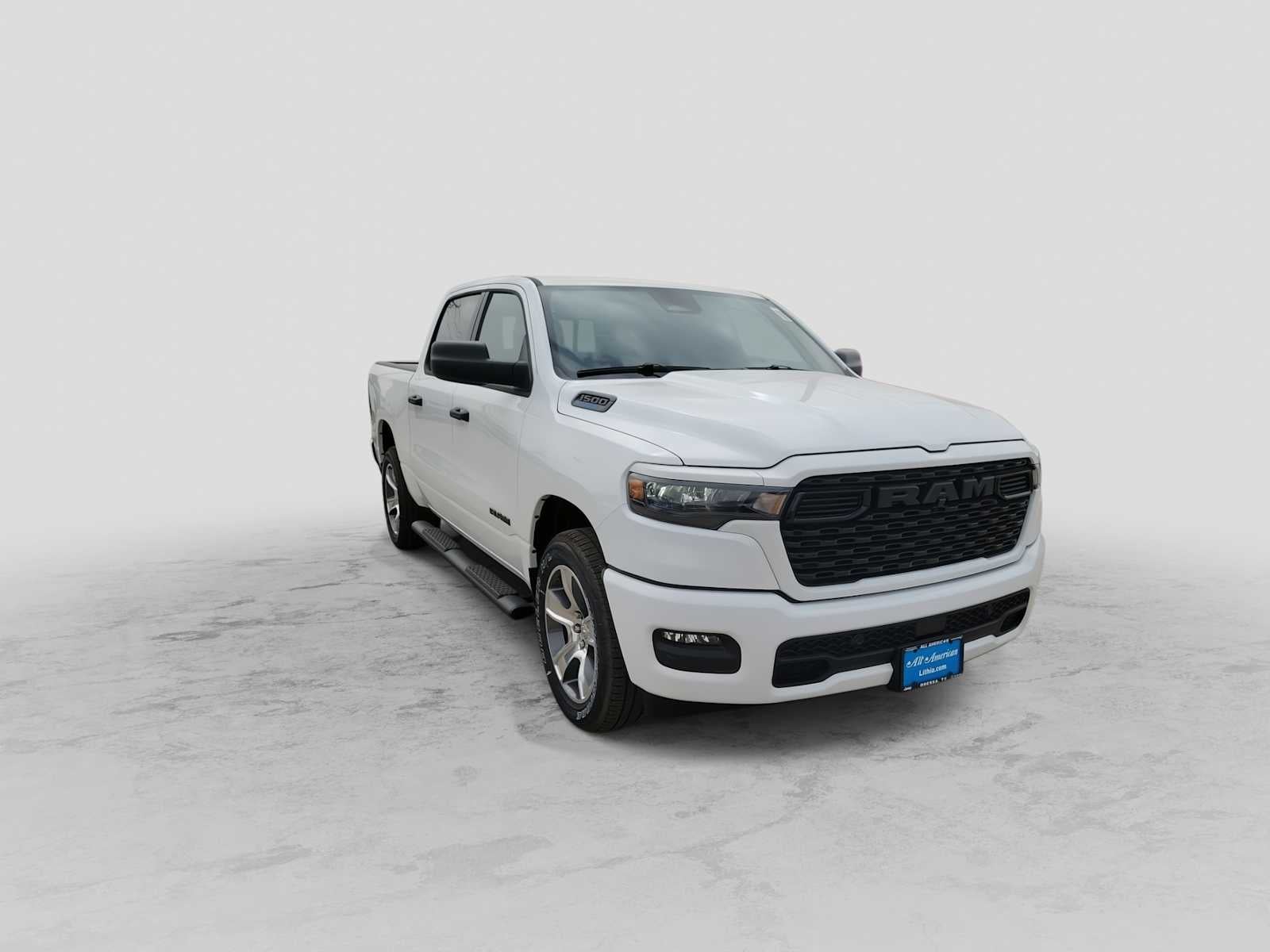 2026 RAM 1500 RAM 1500 EXPRESS CREW CAB 4X2 5'7' BOX