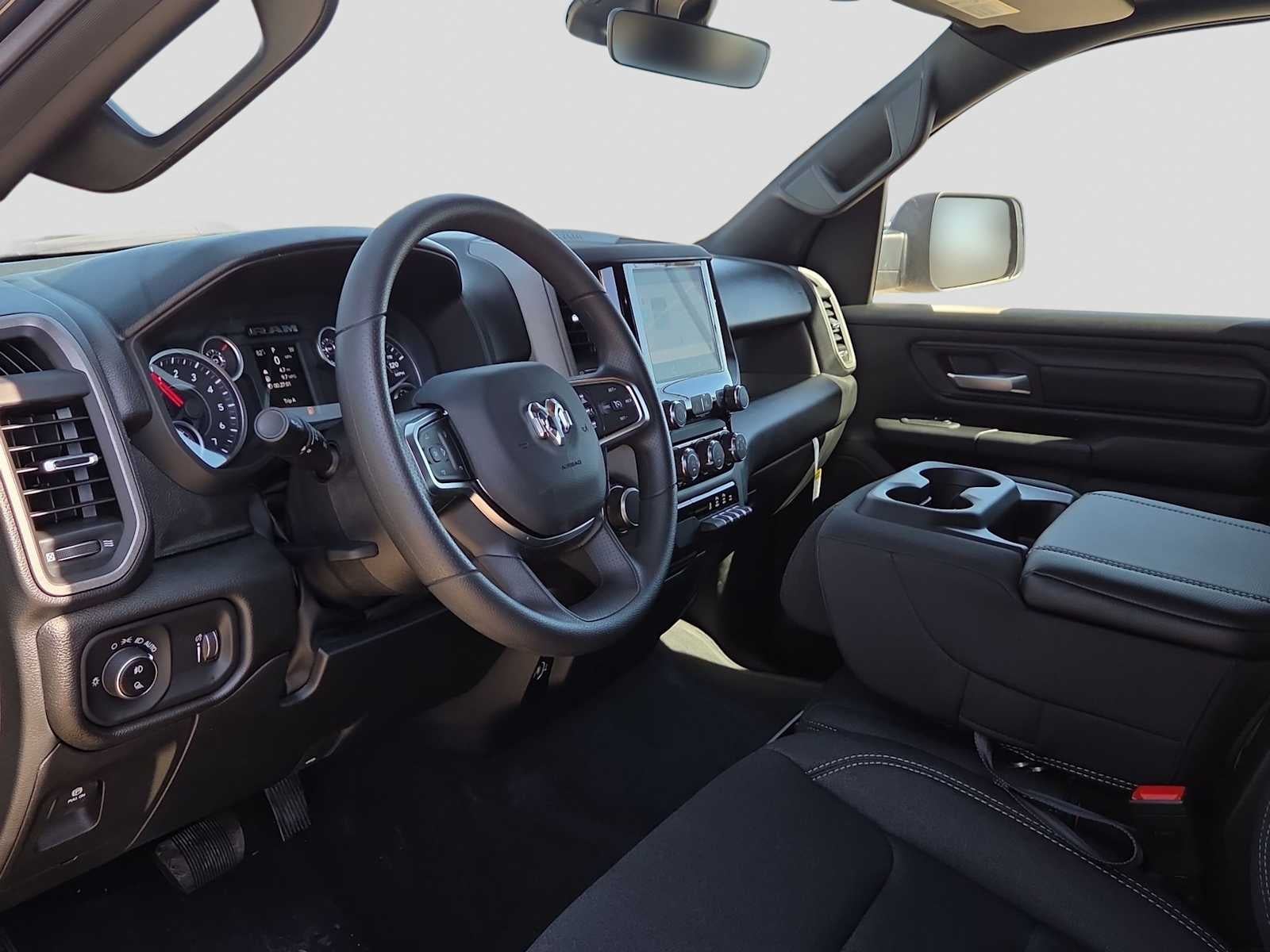 2026 RAM 1500 RAM 1500 EXPRESS CREW CAB 4X2 5'7' BOX