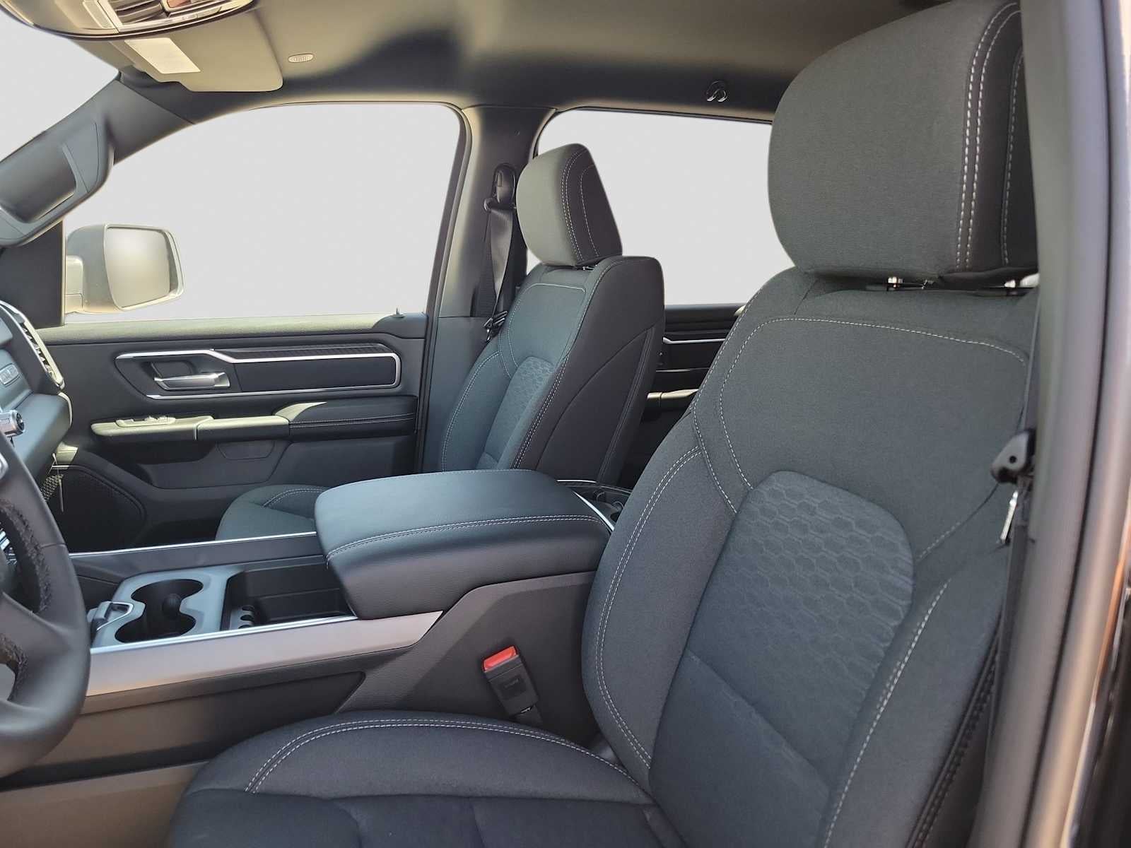 2026 RAM 1500 RAM 1500 LONE STAR CREW CAB 4X4 5'7' BOX