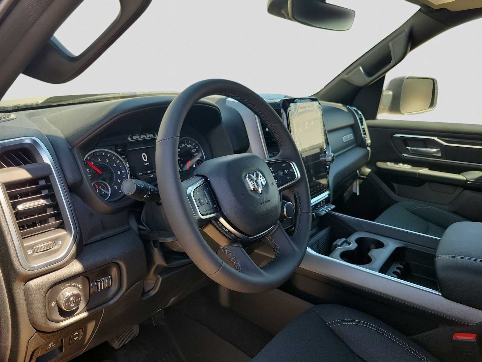 2026 RAM Ram 1500 RAM 1500 LONE STAR CREW CAB 4X4 5'7' BOX