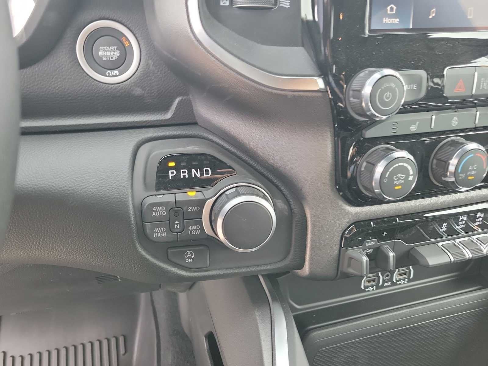 2026 RAM Ram 1500 RAM 1500 LONE STAR CREW CAB 4X4 5'7' BOX