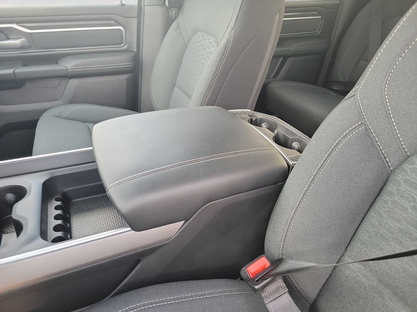 2026 RAM 1500 RAM 1500 LONE STAR CREW CAB 4X4 5'7' BOX