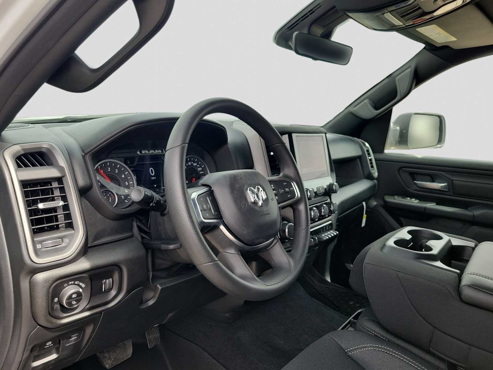 2026 RAM 1500 RAM 1500 WARLOCK CREW CAB 4X4 5'7' BOX