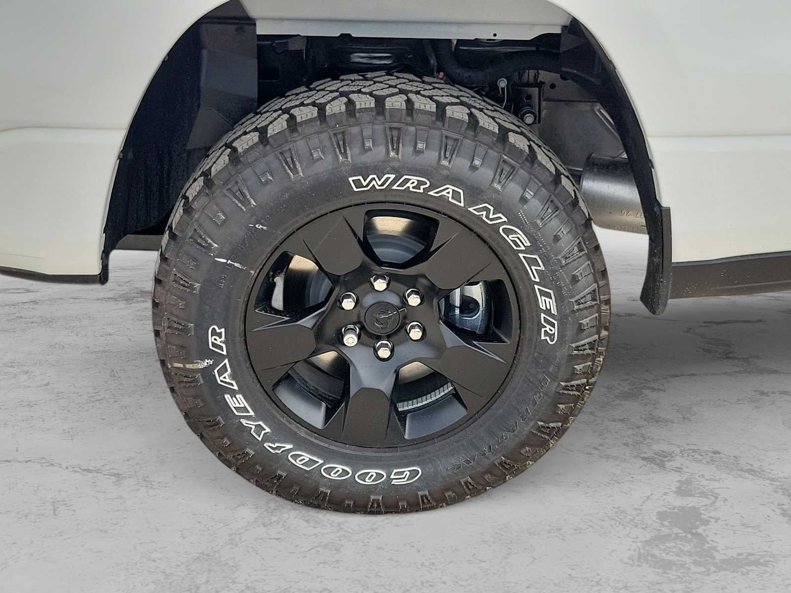 2026 RAM 1500 RAM 1500 WARLOCK CREW CAB 4X4 5'7' BOX