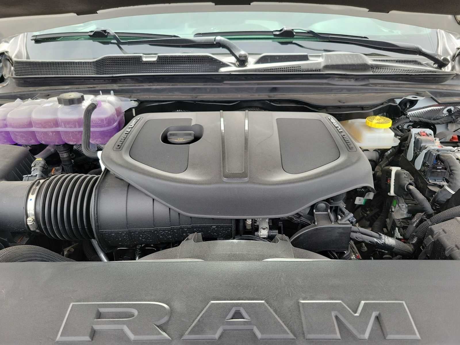 2026 RAM 1500 RAM 1500 WARLOCK CREW CAB 4X4 5'7' BOX