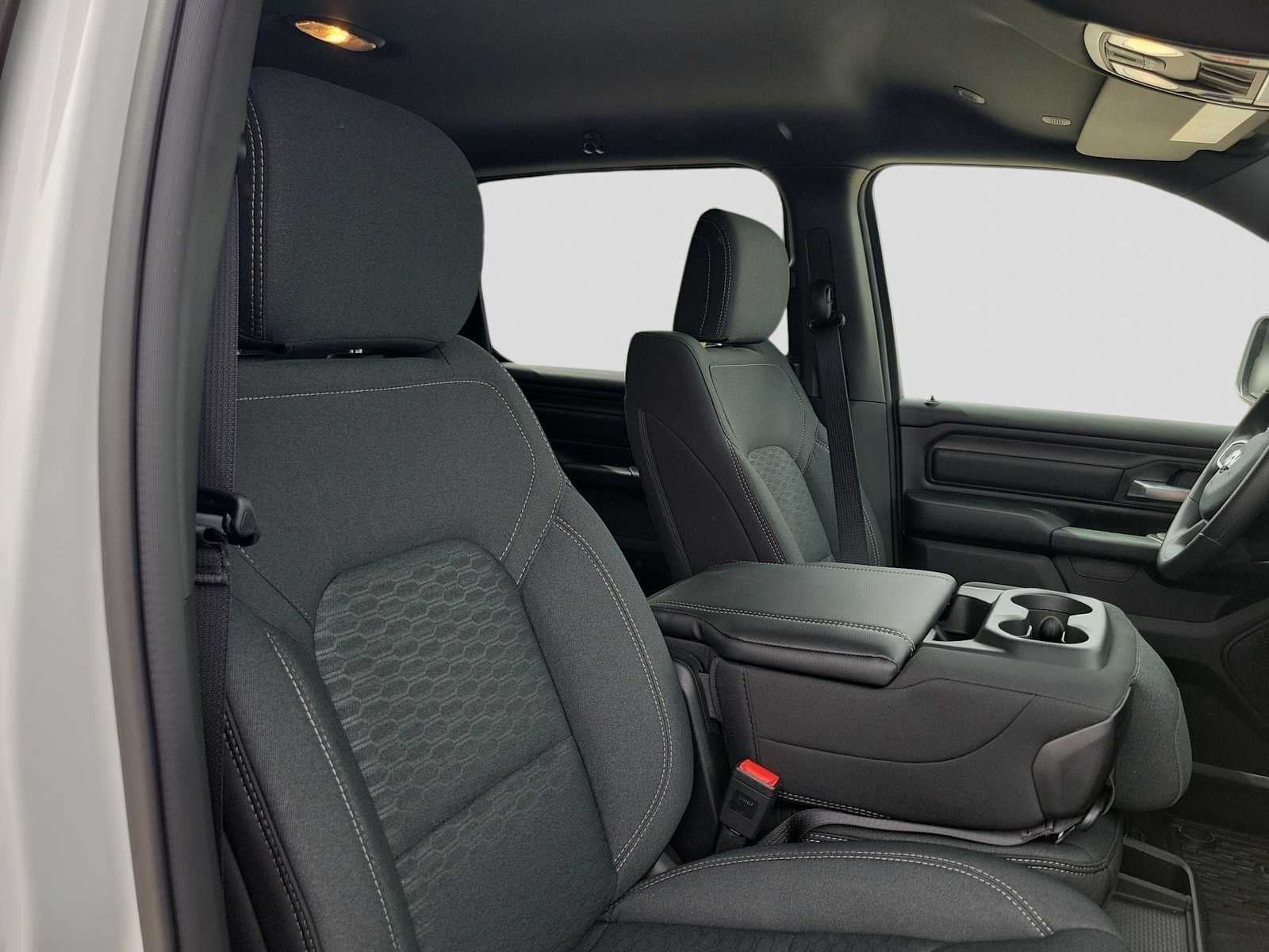 2026 RAM 1500 RAM 1500 WARLOCK CREW CAB 4X4 5'7' BOX