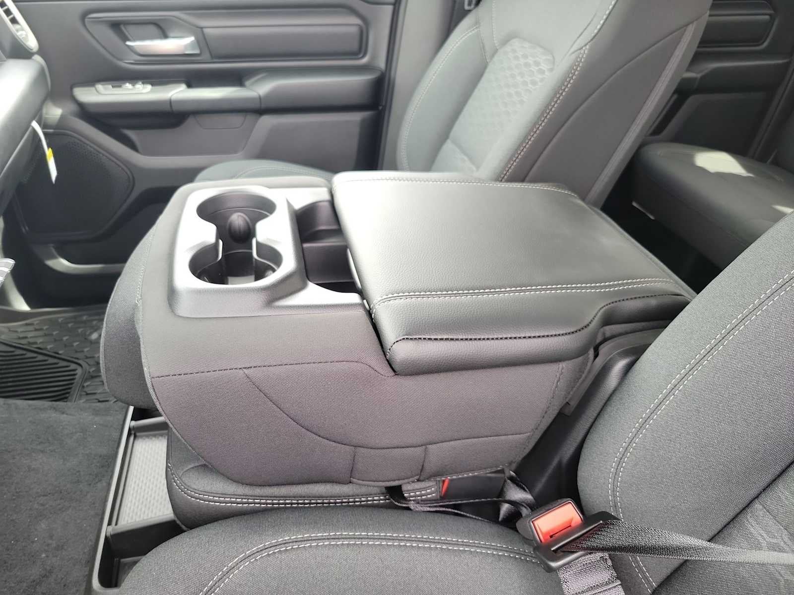 2026 RAM 1500 RAM 1500 WARLOCK CREW CAB 4X4 5'7' BOX