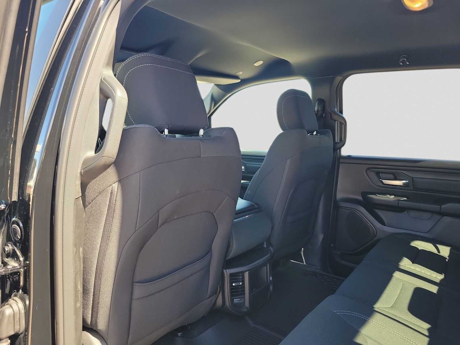 2026 RAM 1500 RAM 1500 WARLOCK CREW CAB 4X4 5'7' BOX