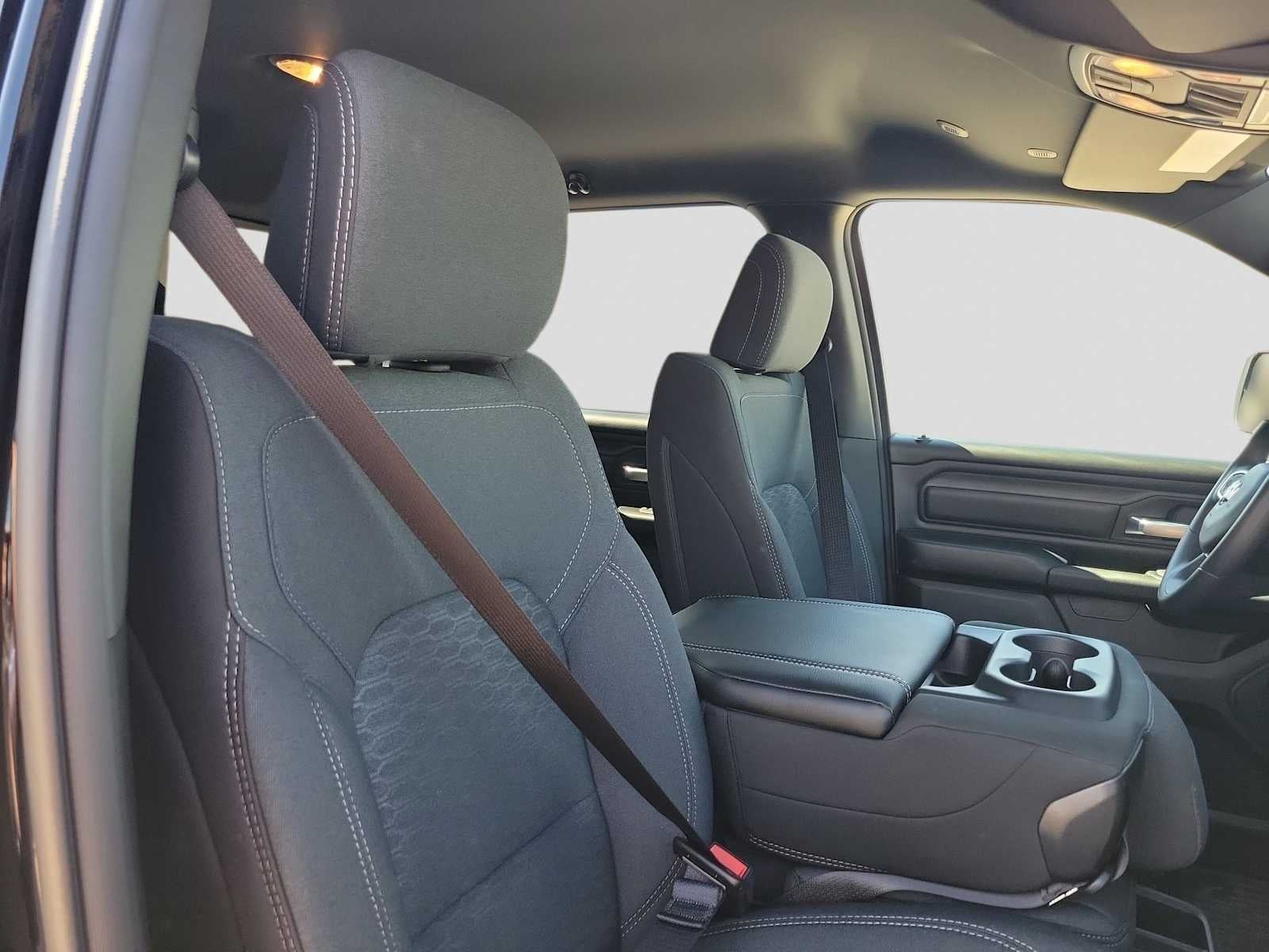 2026 RAM 1500 RAM 1500 WARLOCK CREW CAB 4X4 5'7' BOX